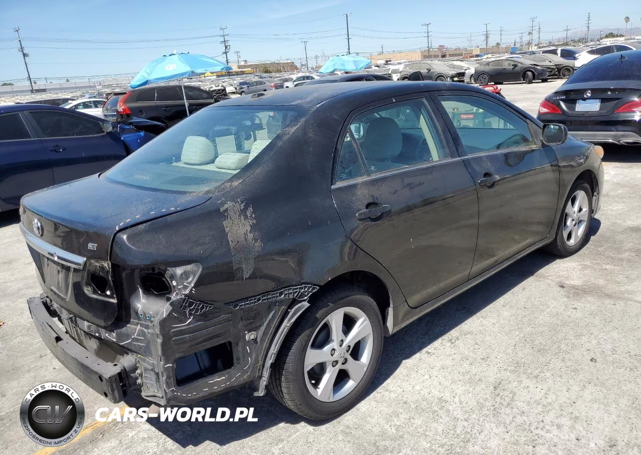 2013 Toyota Corolla Base VIN:5YFBU4EE0DP106808 - 3