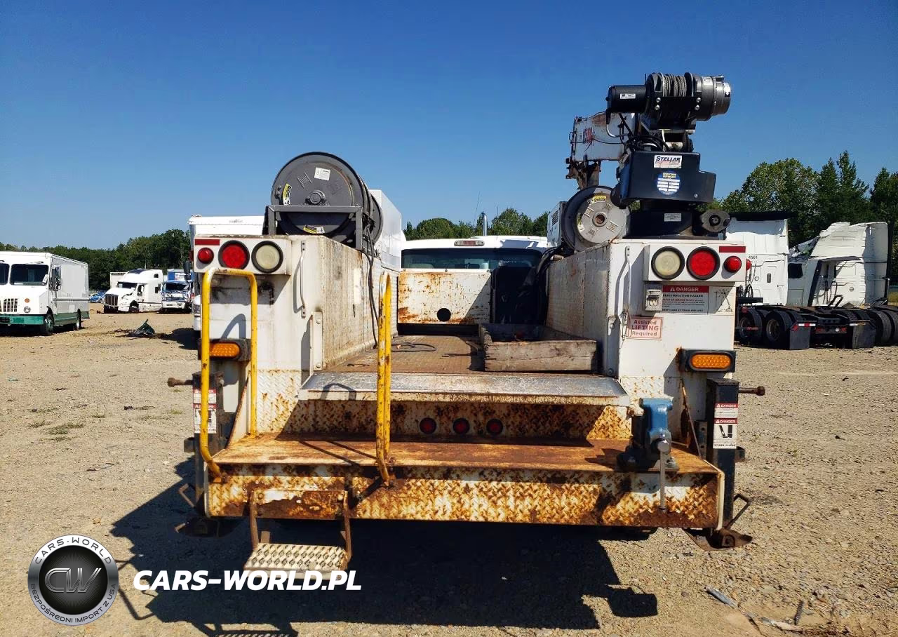 2012 Ford F550 Super Duty VIN:1FDUF5HT1CEC90568 - 10