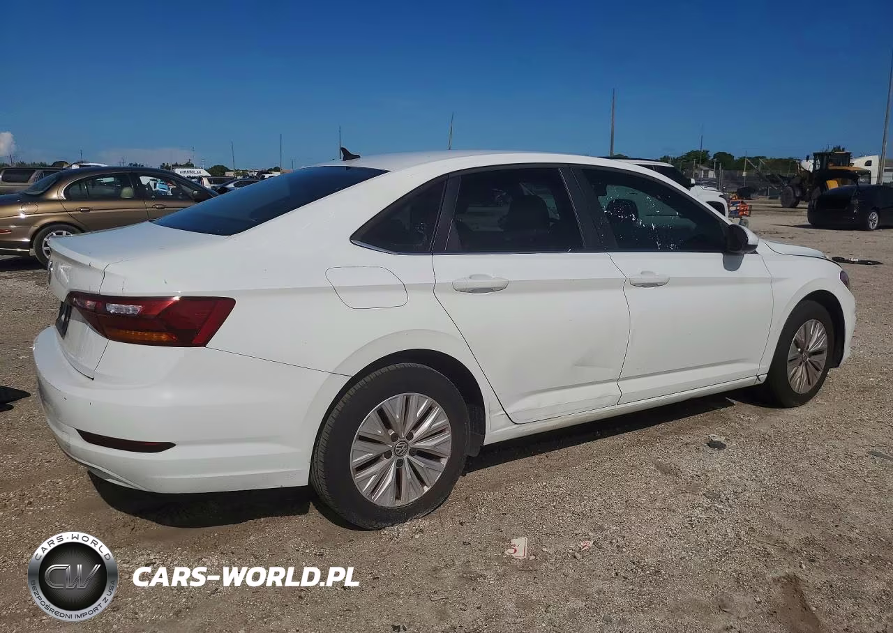 2019 Volkswagen Jetta S VIN:3VWC57BU2KM026085 - 3