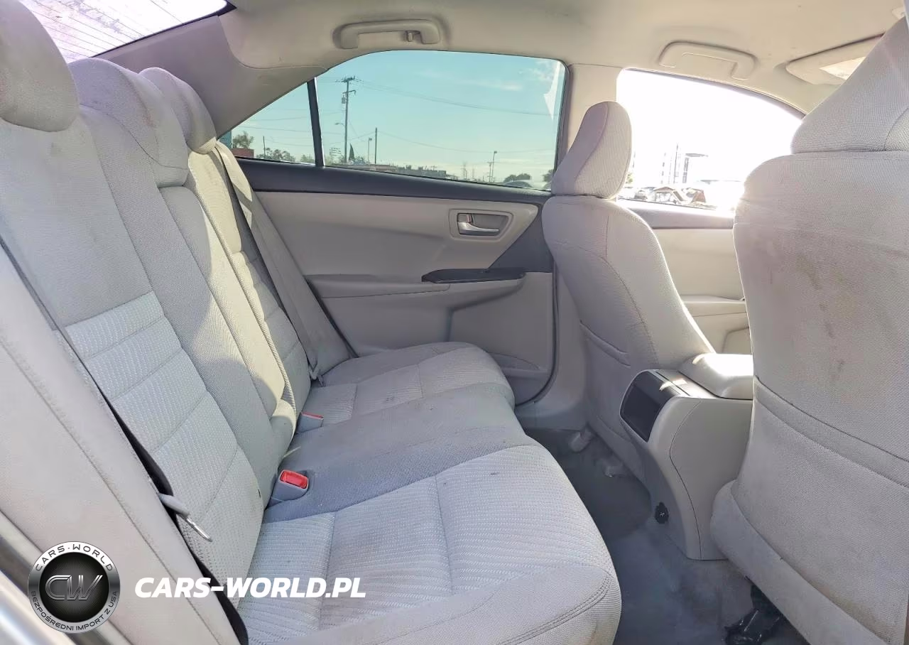 2017 Toyota Camry Le VIN:4T1BF1FKXHU666546 - 10