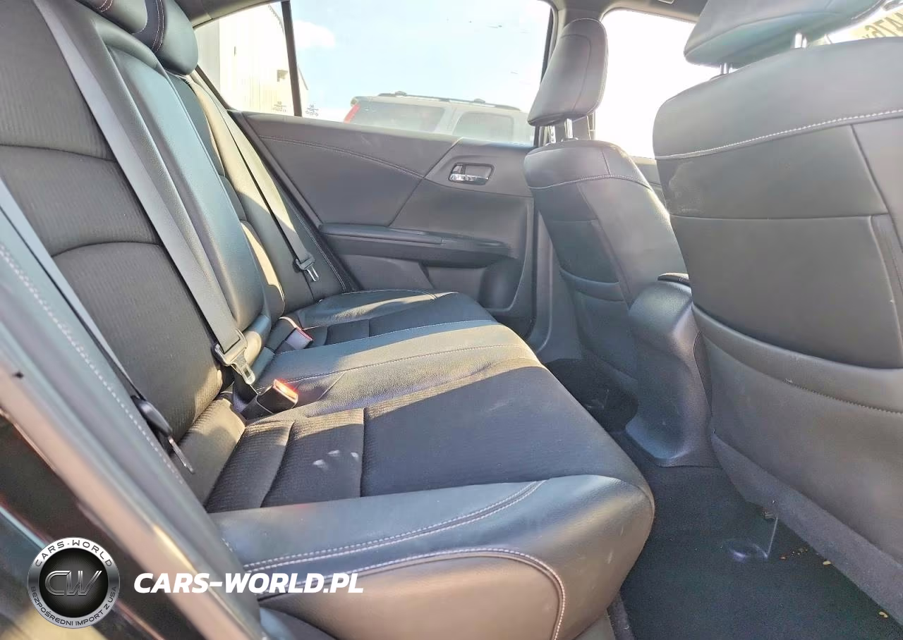 2017 Honda Accord Sport VIN:1HGCR2F5XHA275979 - 10