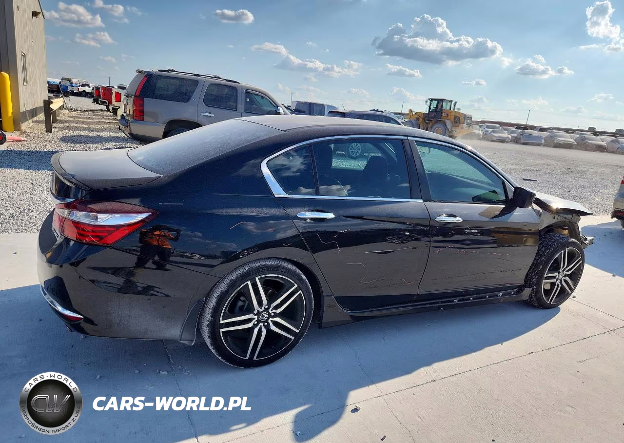 2017 Honda Accord Sport VIN:1HGCR2F5XHA275979 - 3