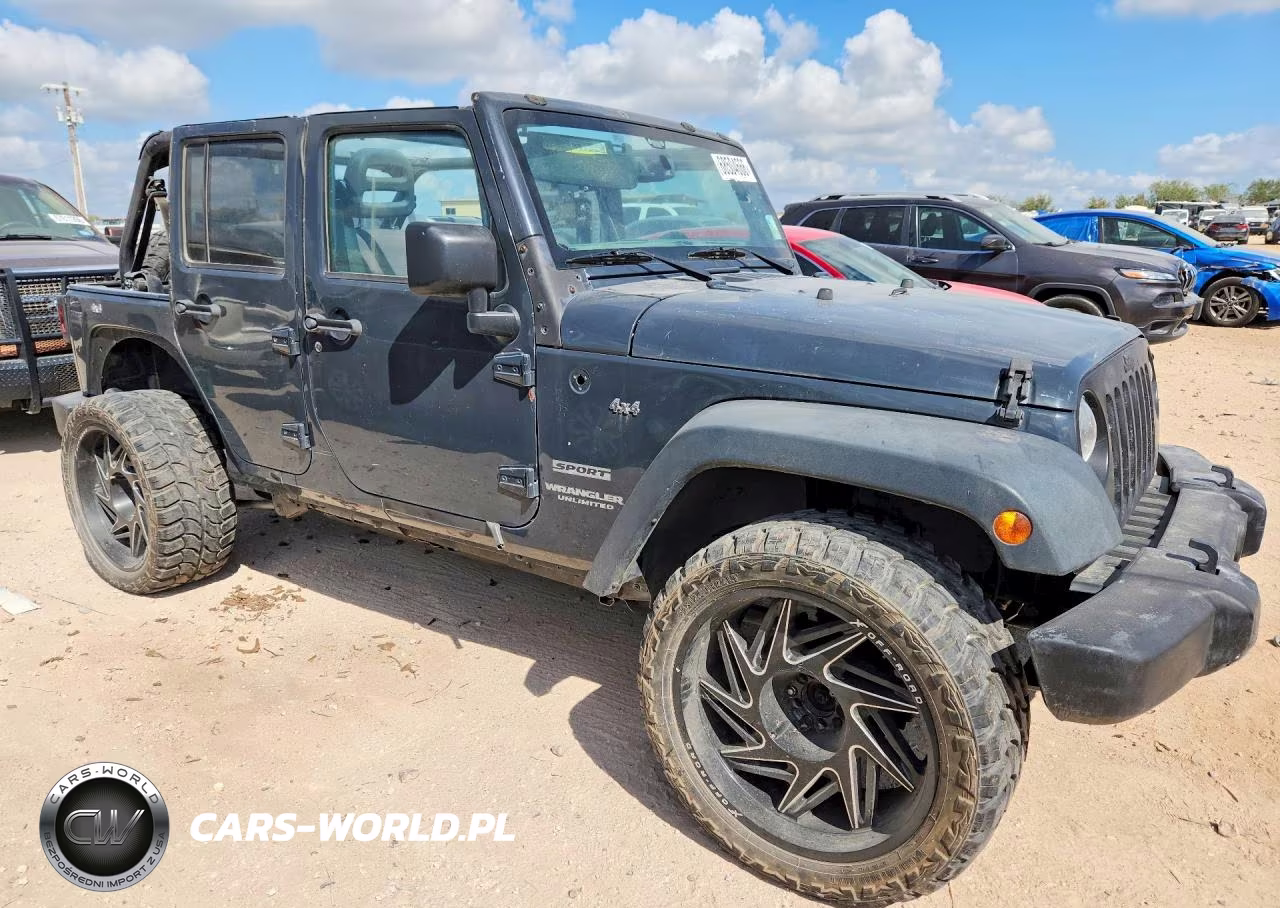 2017 Jeep Wrangler Unlimited Sport VIN:1C4BJWDG6HL661414 - 4