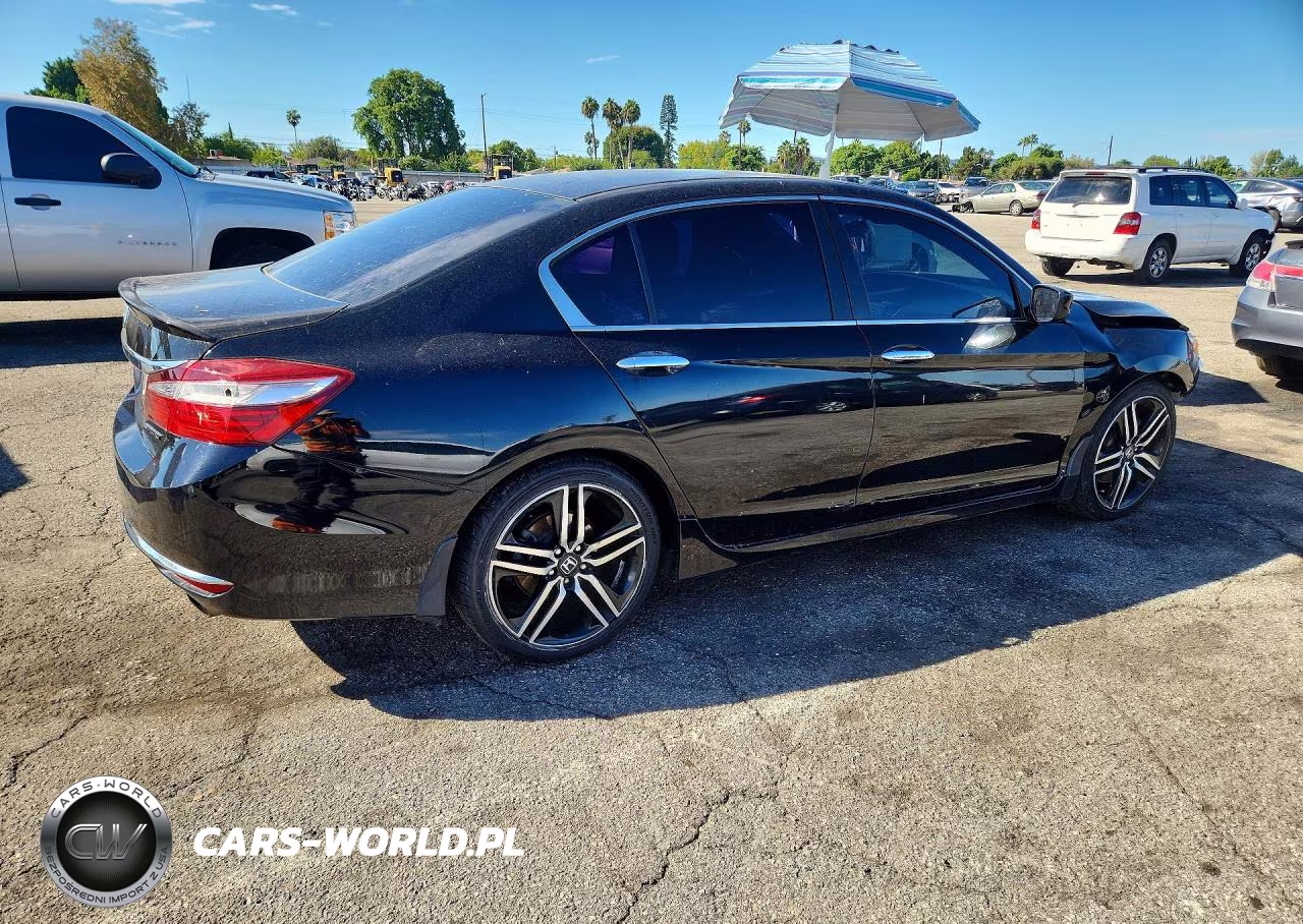 2016 Honda Accord Sport VIN:1HGCR2F64GA136700 - 3