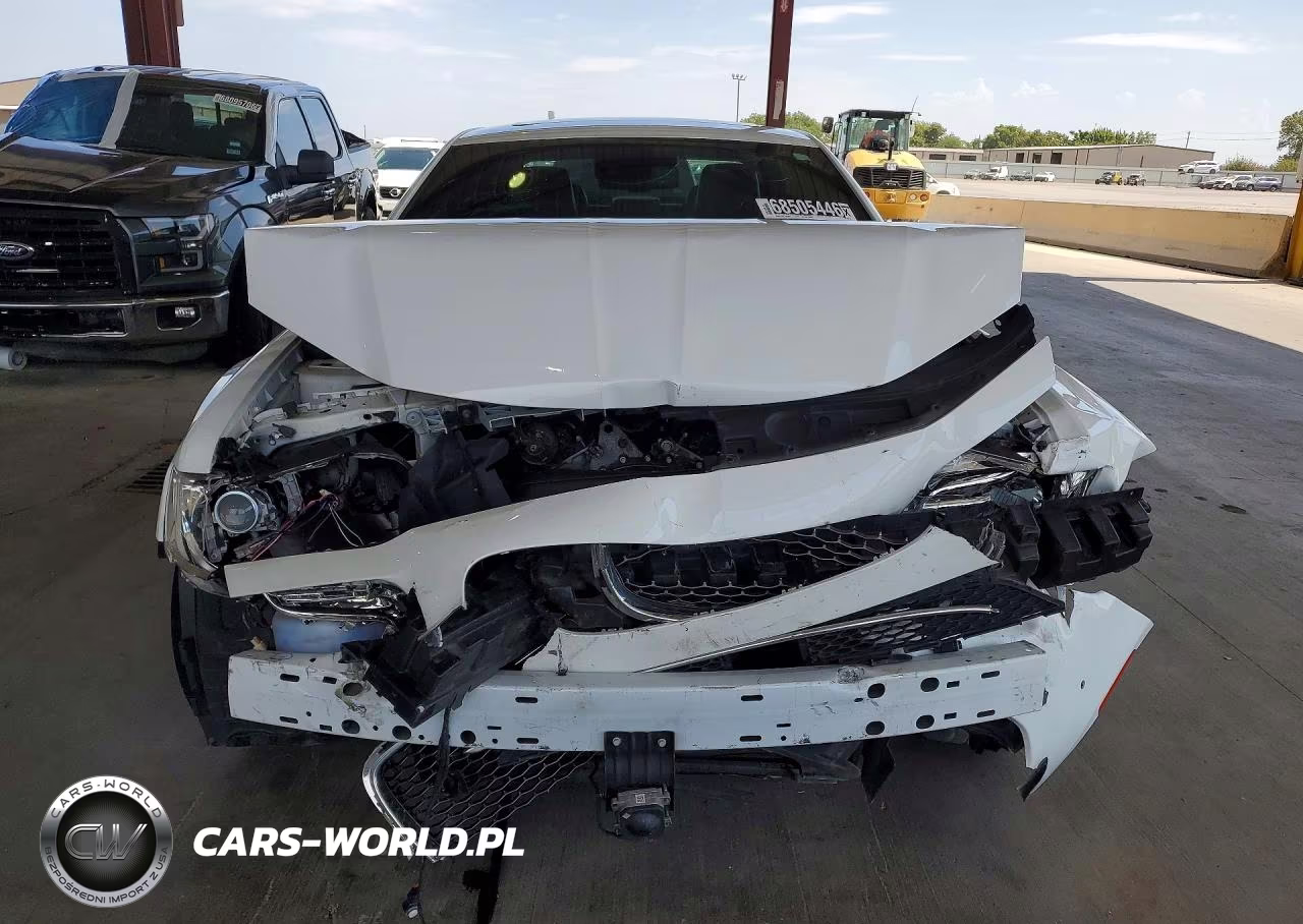 2019 Chrysler 300 Limited VIN:2C3CCAEG6KH592748 - 5