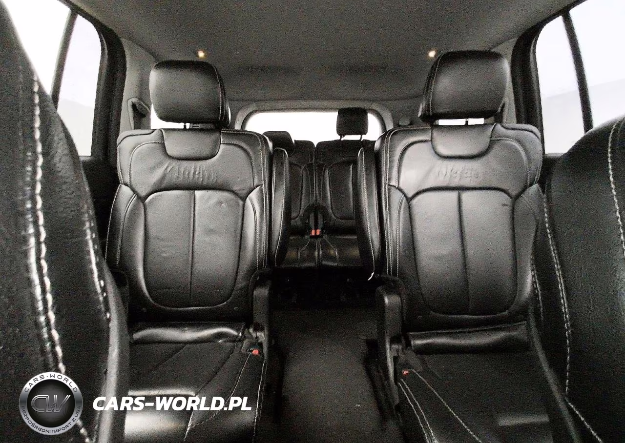 2023 Jeep Grand Cherokee L Laredo VIN:1C4RJJAG5P8754688 - 10