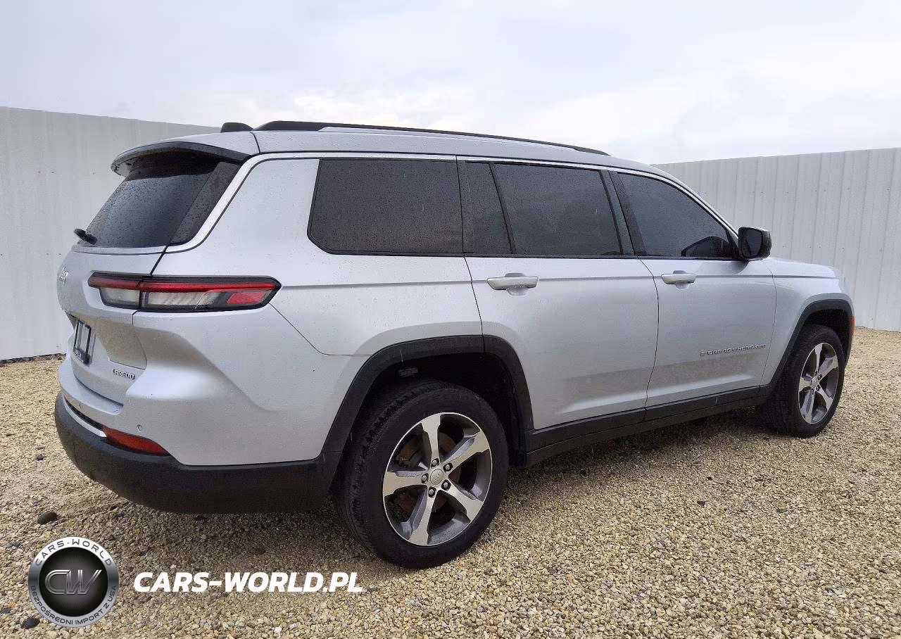 2023 Jeep Grand Cherokee L Laredo VIN:1C4RJJAG5P8754688 - 3