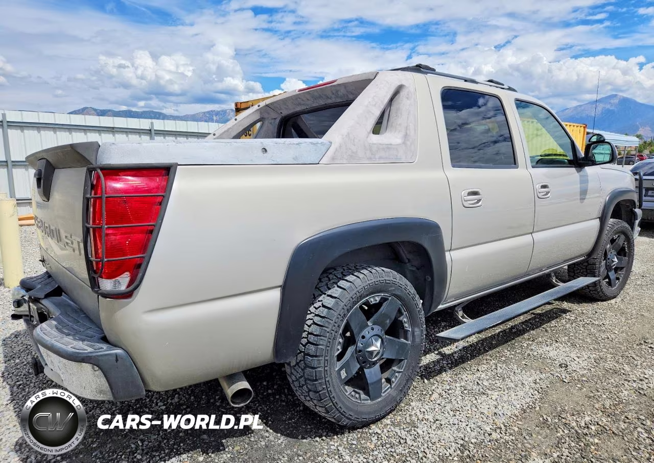 2019 Chevrolet Avalanche C1500 VIN:3GNEC12Z45G172783 - 3