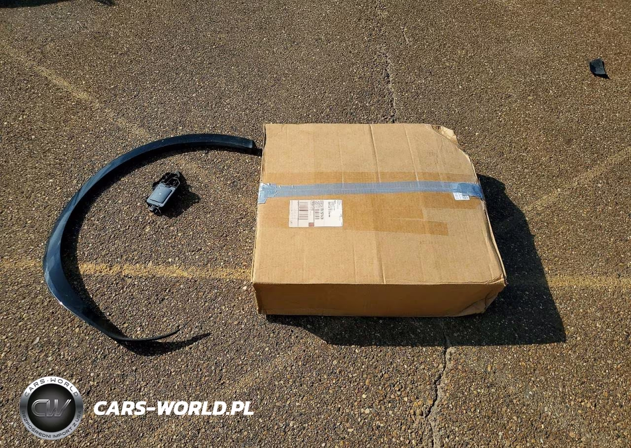 2024 Toyota Prius Prime Xse VIN:JTDACACU1R3024903 - 12