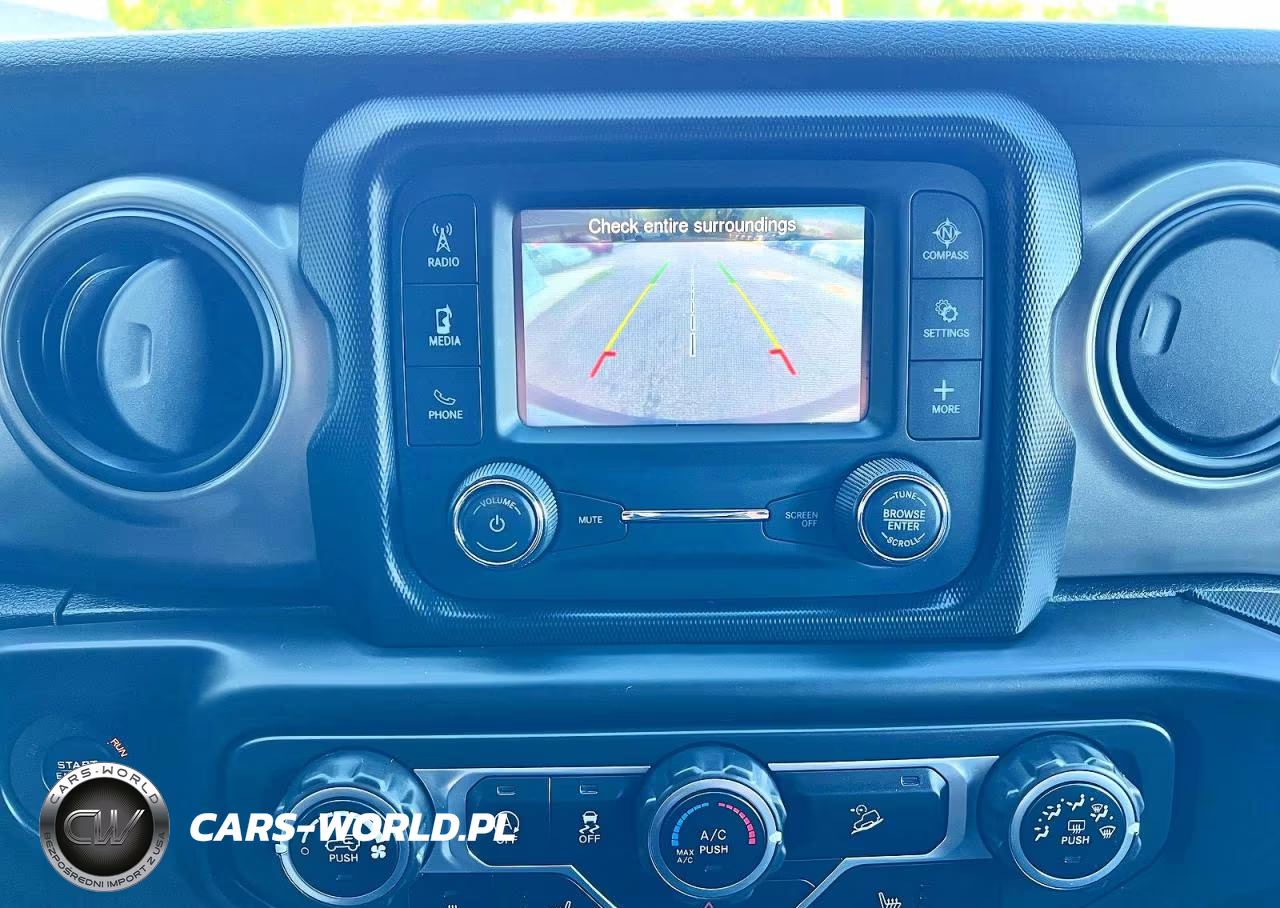 2018 Jeep Wrangler Unlimited Sport S 4X4 VIN:1C4HJXDG6JW168157 - 11