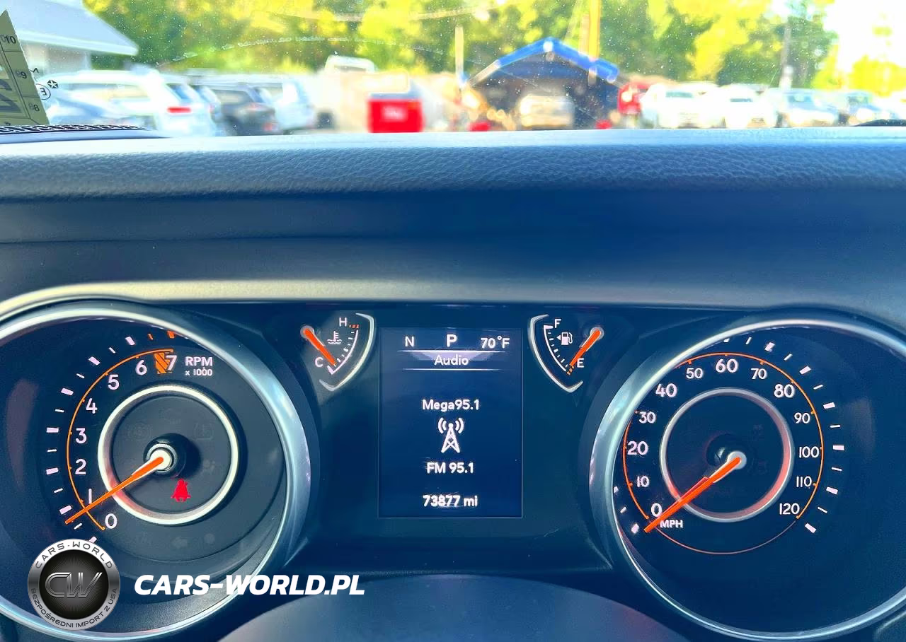 2018 Jeep Wrangler Unlimited Sport S 4X4 VIN:1C4HJXDG6JW168157 - 8