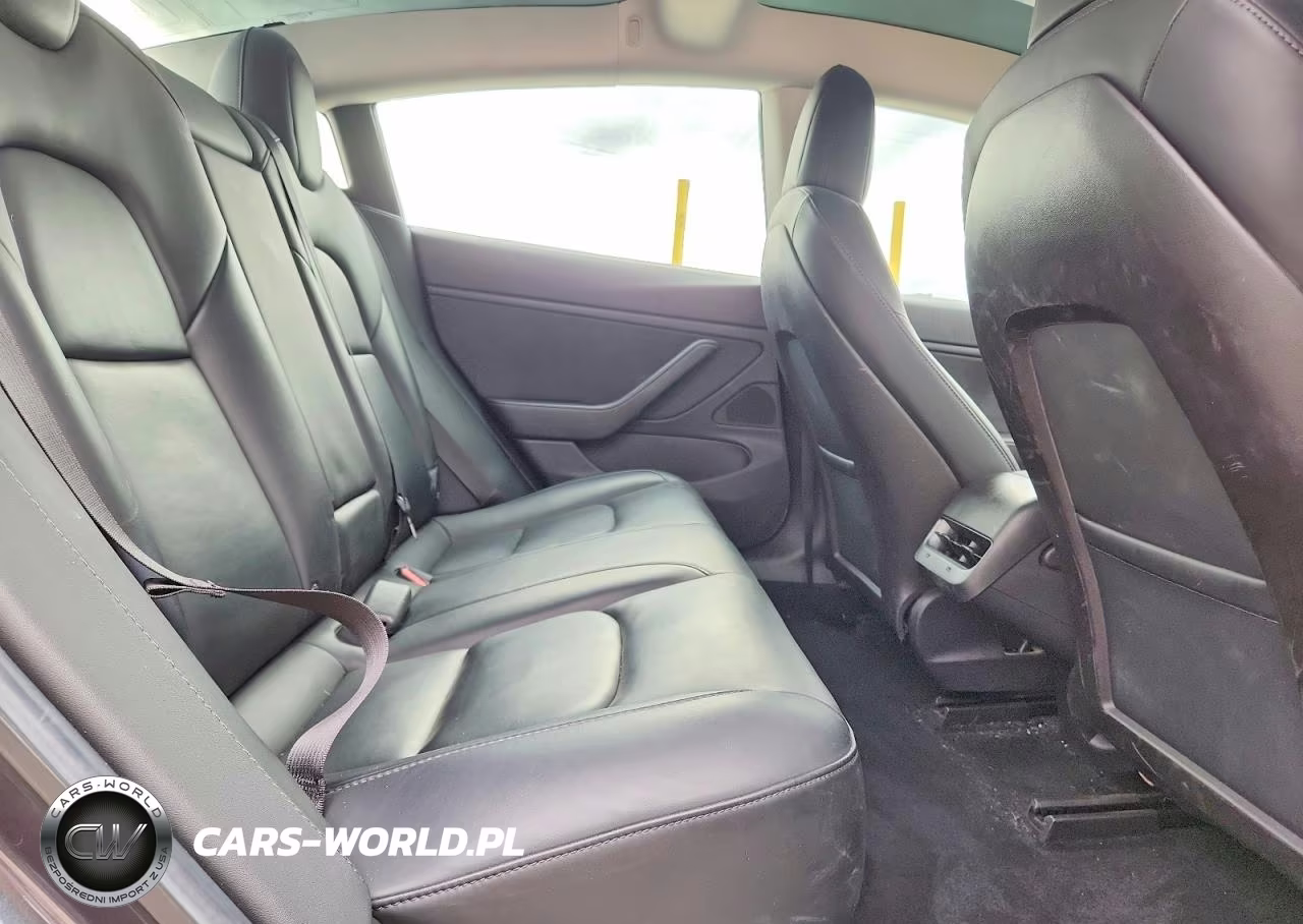 2019 Tesla Model 3 VIN:5YJ3E1EB8KF433701 - 10