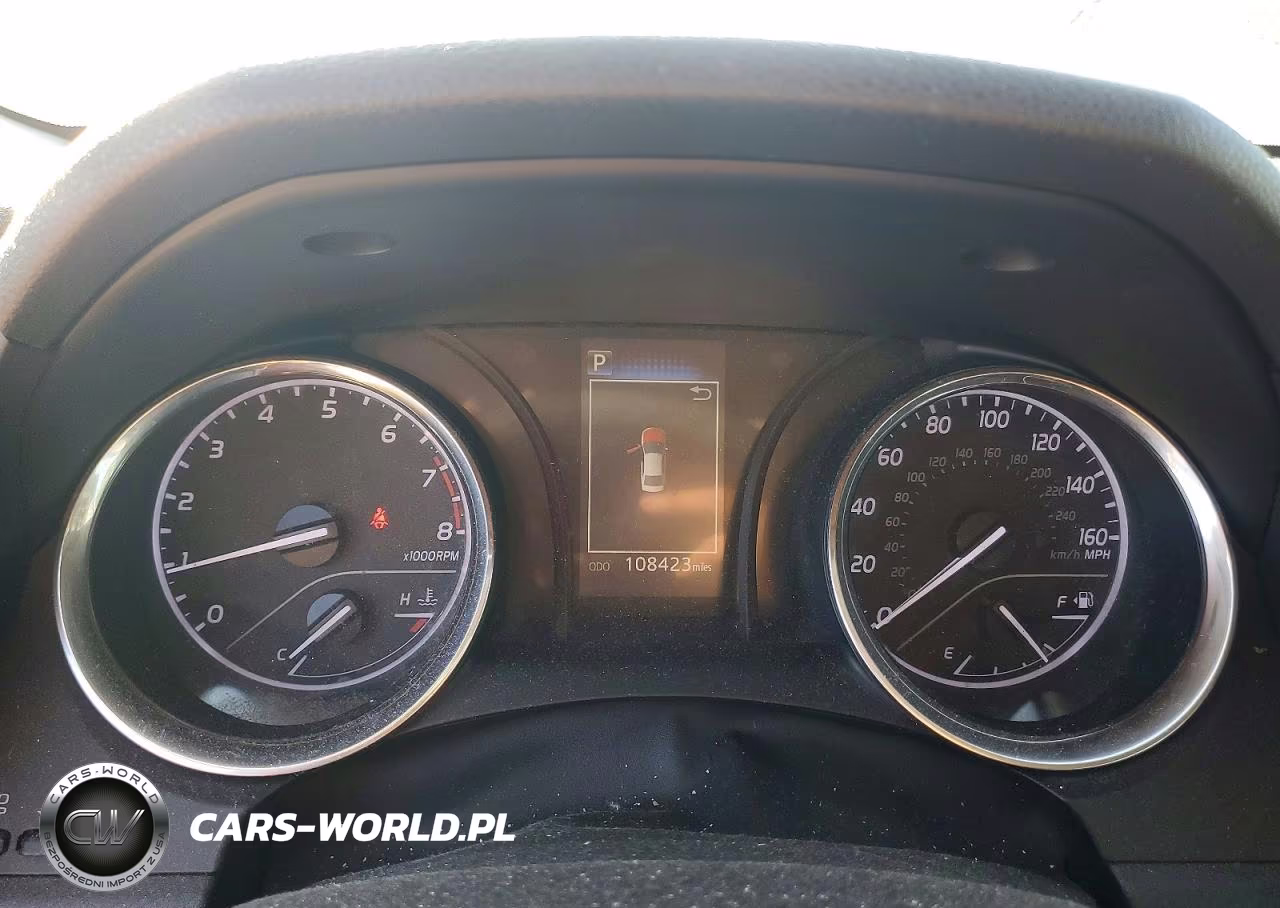 2019 Toyota Camry Le VIN:4T1B11HK2KU247187 - 9