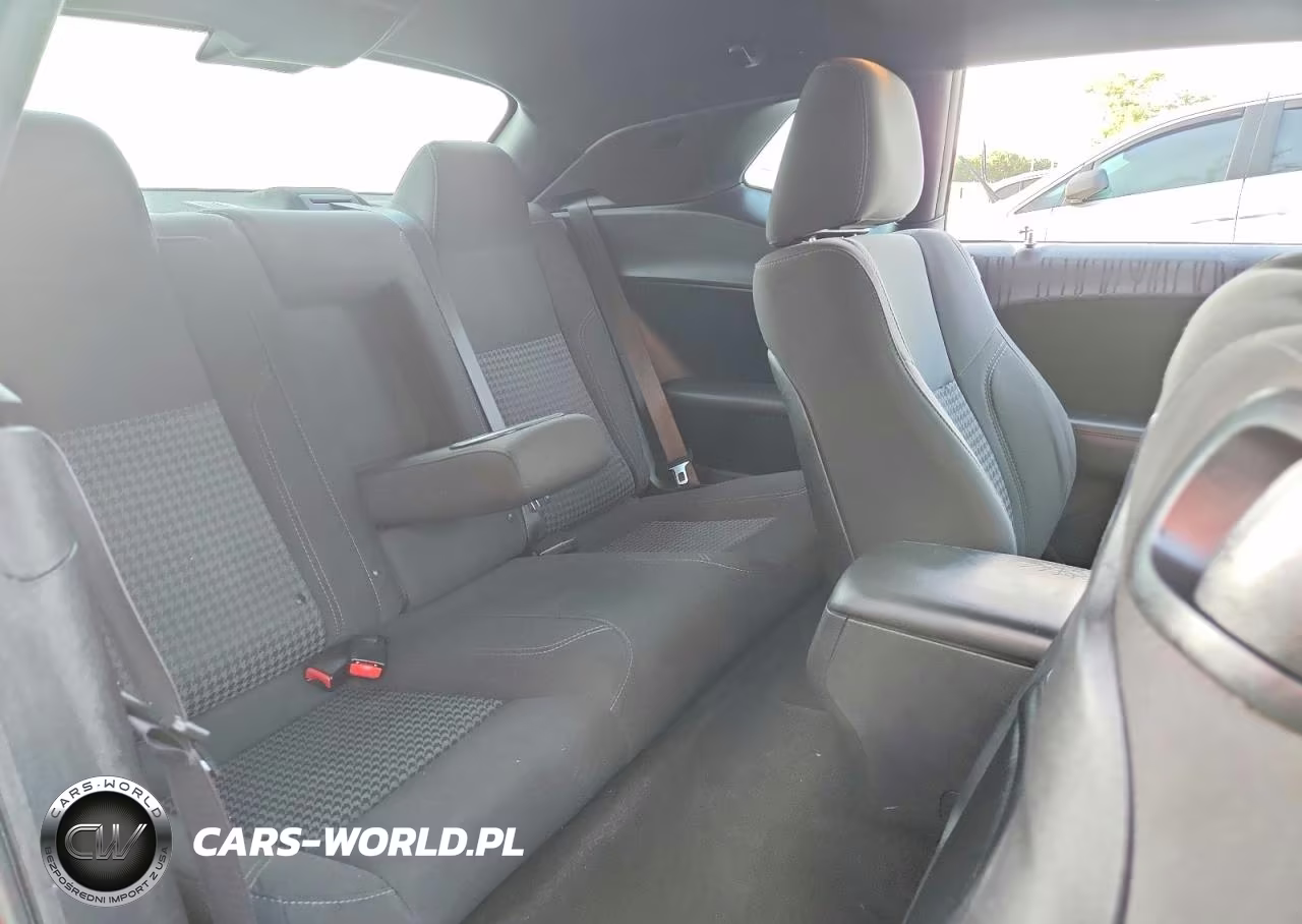 2017 Dodge Challenger Sxt VIN:2C3CDZAG4HH609122 - 10
