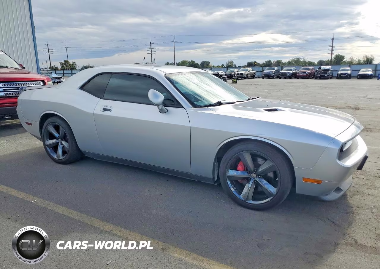 2008 Dodge Challenger Srt-8 VIN:2B3LJ74W98H312036 - 4