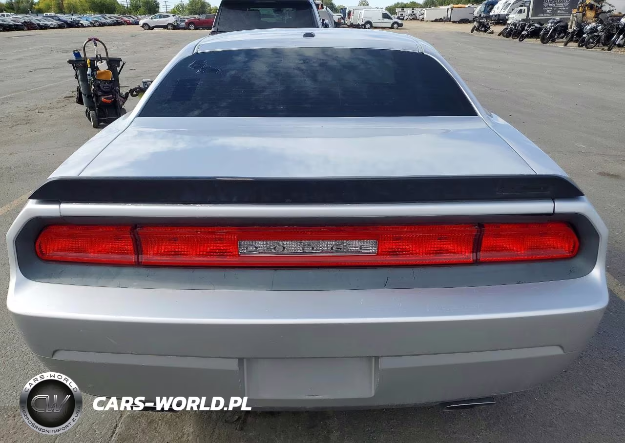 2008 Dodge Challenger Srt-8 VIN:2B3LJ74W98H312036 - 6