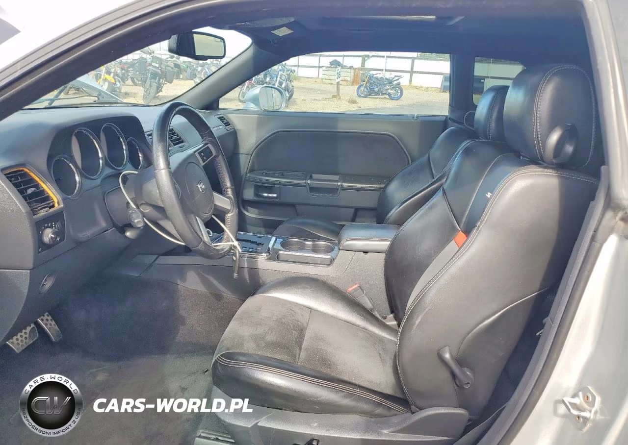 2008 Dodge Challenger Srt-8 VIN:2B3LJ74W98H312036 - 7