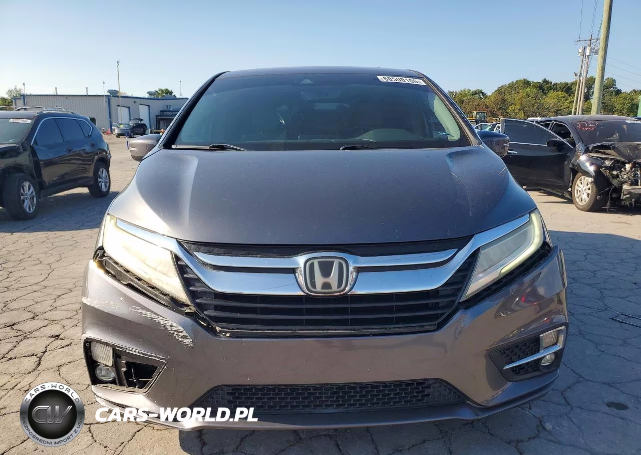 2018 Honda Odyssey Elite VIN:5FNRL6H98JB089548 - 5