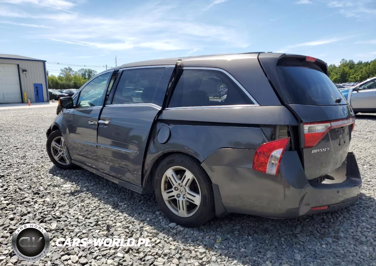 2013 Honda Odyssey Touring VIN:5FNRL5H99DB002139 - 2