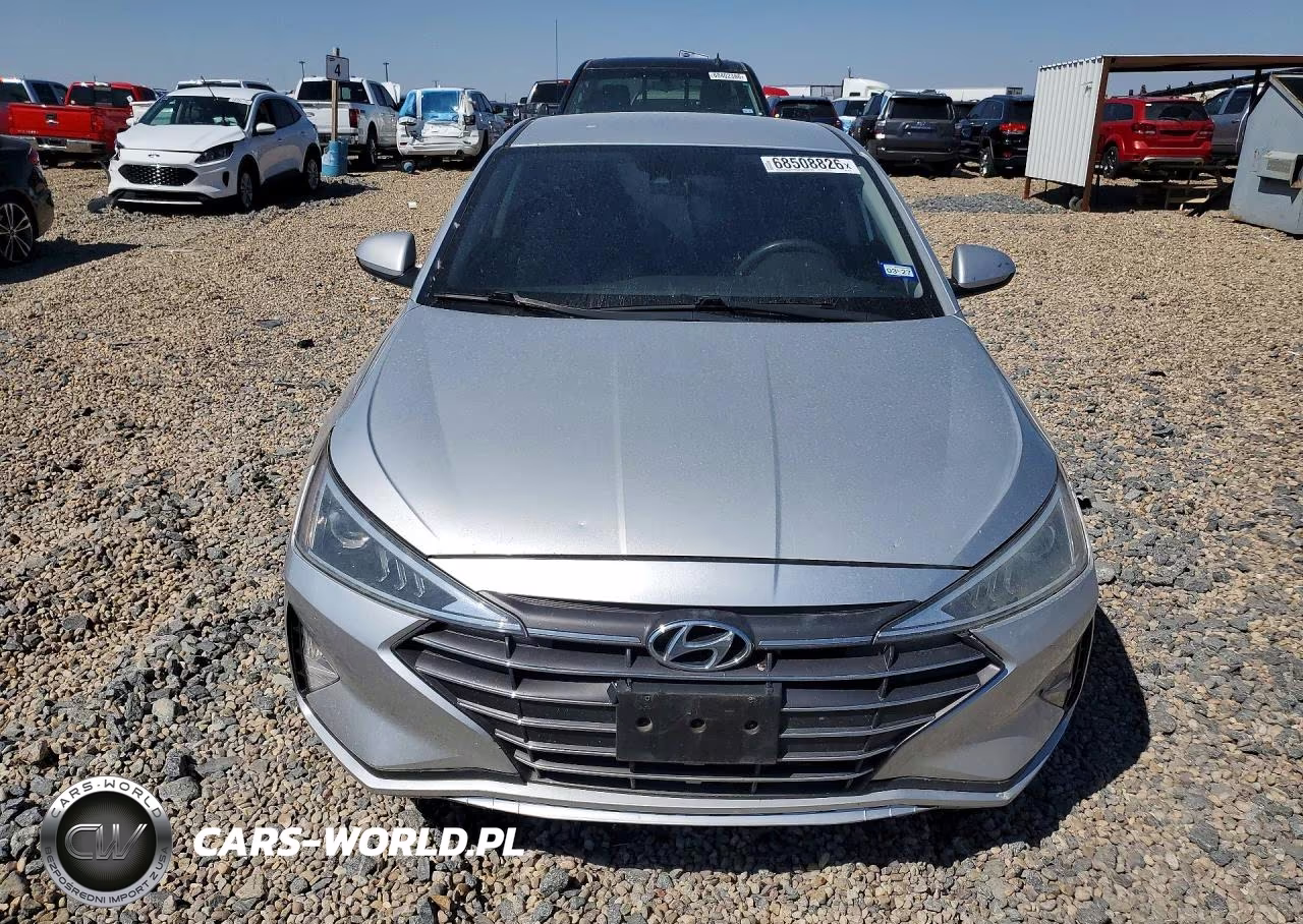 2019 Hyundai Elantra Sel VIN:5NPD84LF9KH483415 - 5