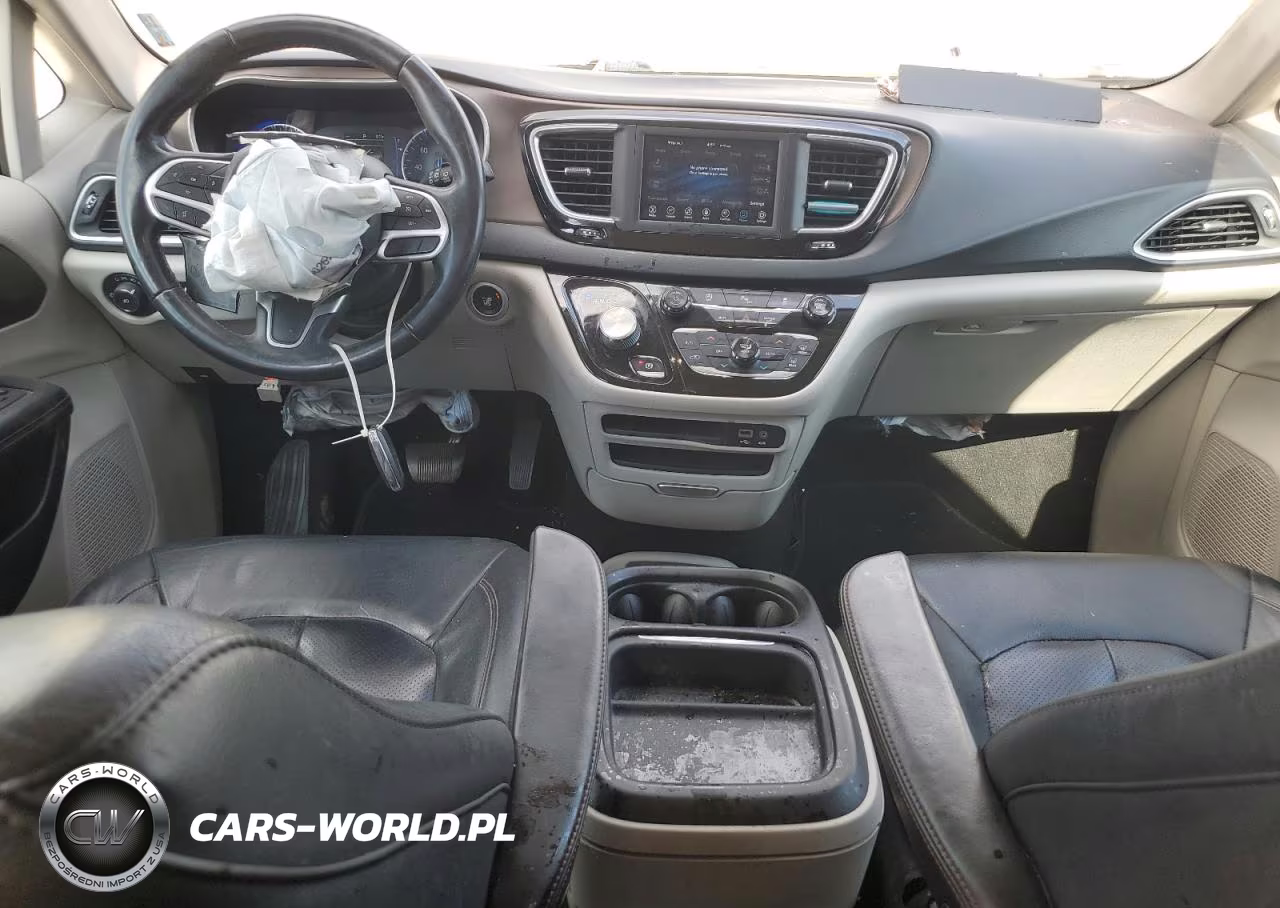 2018 Chrysler Pacifica Touring L VIN:2C4RC1BG6JR119595 - 8