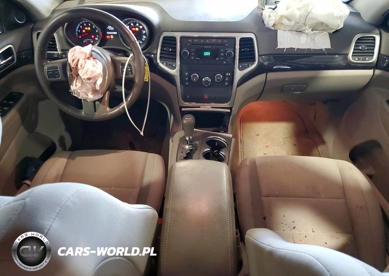 2011 Jeep Grand Cherokee Laredo VIN:1J4RR4GG0BC576643 - 8