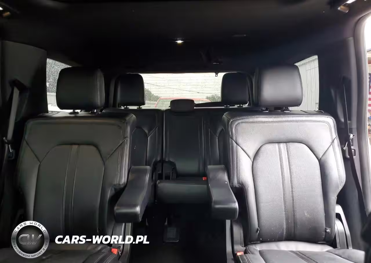 2019 Ford Expedition Limited VIN:1FMJU1KT0KEA71626 - 10