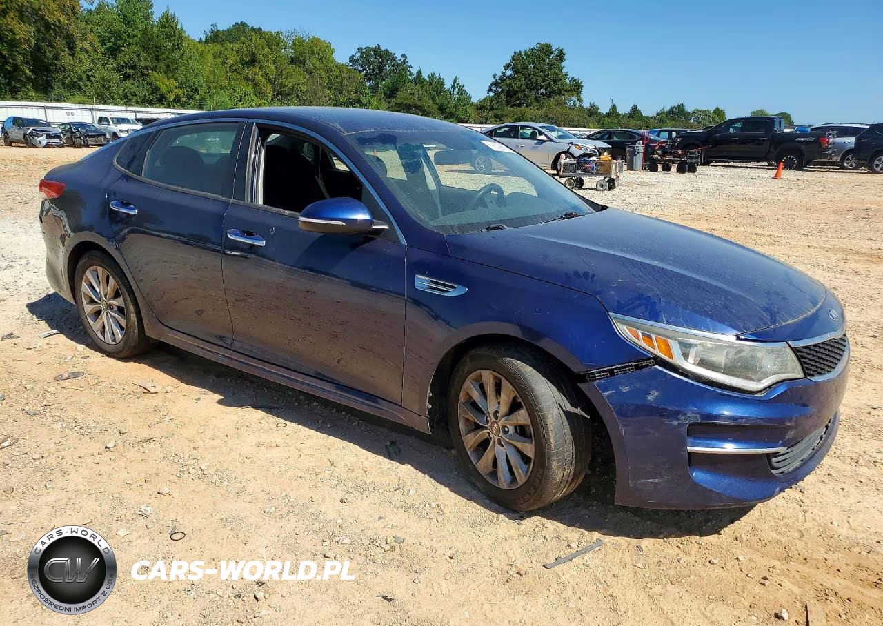 2017 Kia Optima Lx VIN:5XXGT4L34HG123345 - 4