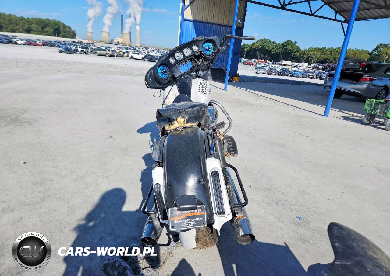 2023 Harley-Davidson Flhx VIN:1HD1KBC1XPB678816 - 4