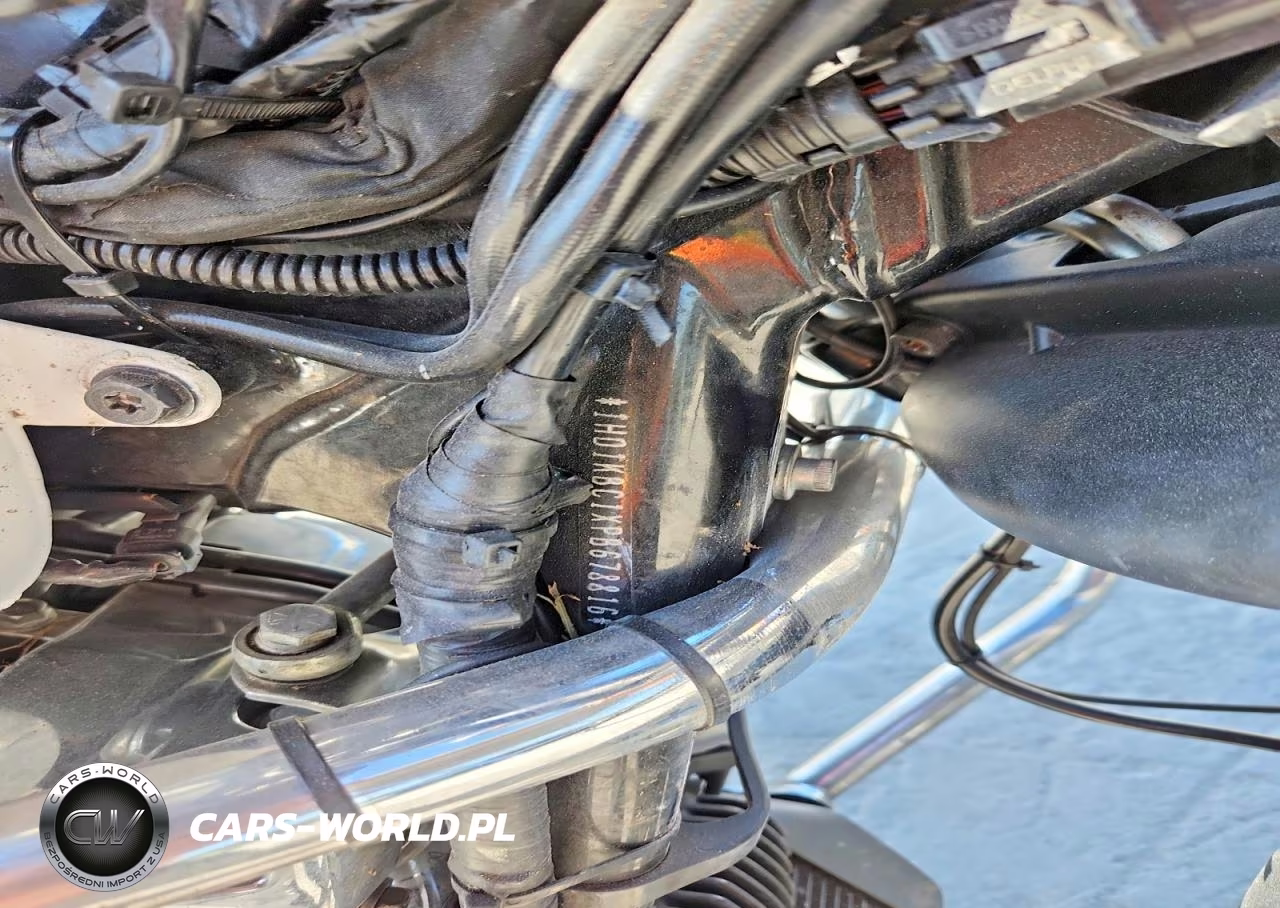 2023 Harley-Davidson Flhx VIN:1HD1KBC1XPB678816 - 8