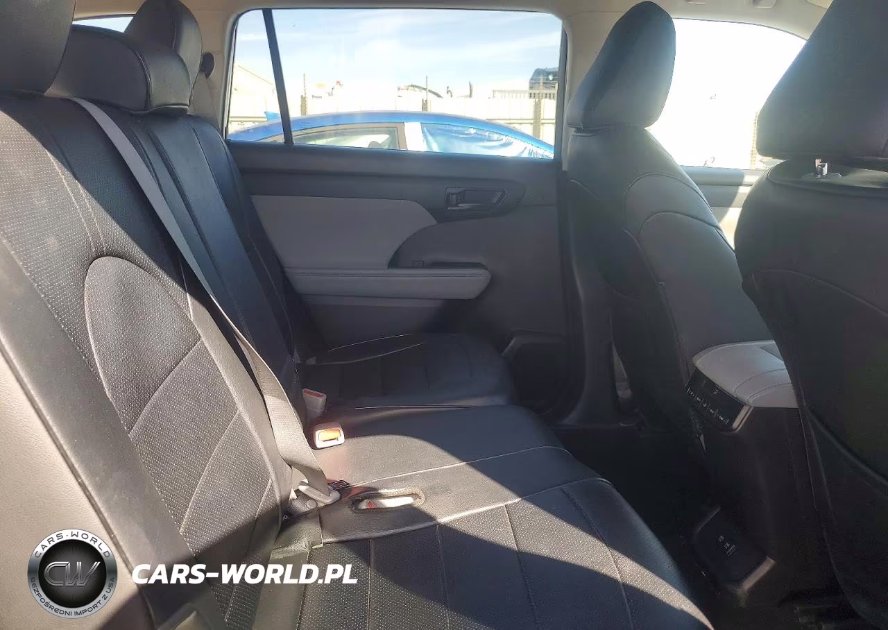 2021 Toyota Highlander Hybrid Le VIN:5TDZARAH0MS508534 - 11