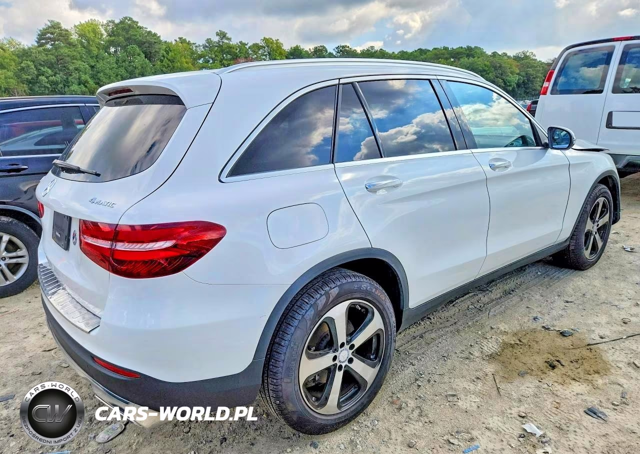 2016 Mercedes-Benz Glc 300 4Matic VIN:WDC0G4KB6GF055992 - 3