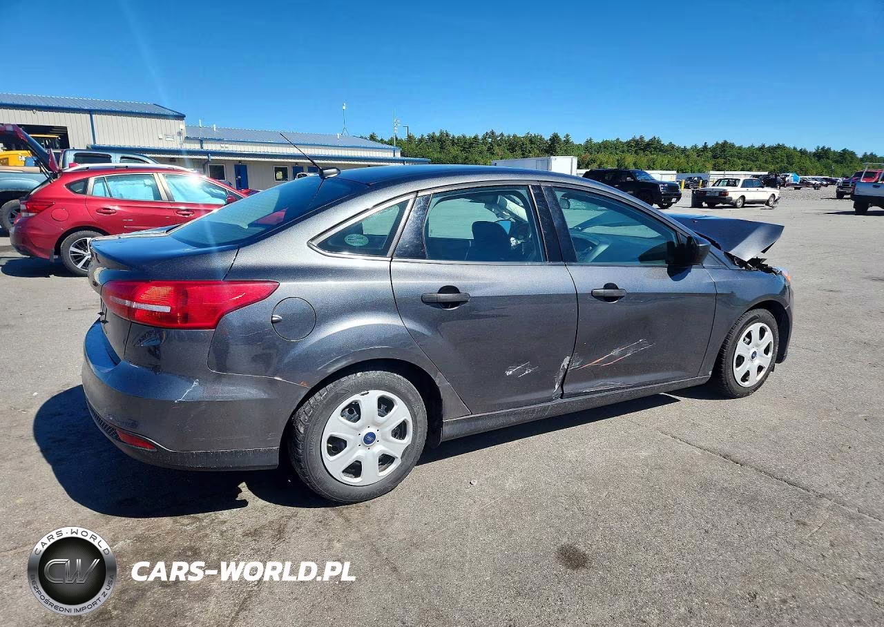 2017 Ford Focus S VIN:1FADP3E26HL326488 - 3