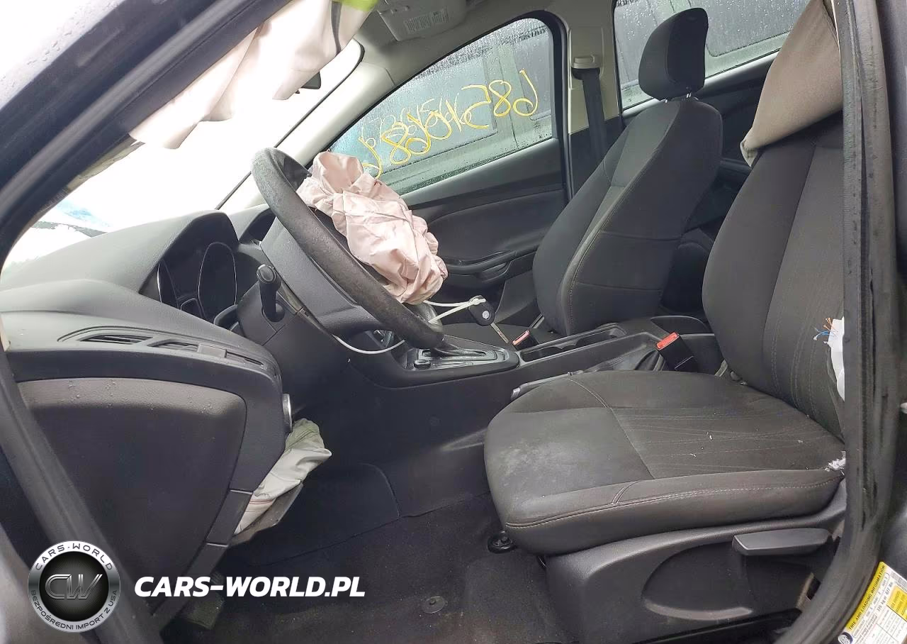 2017 Ford Focus S VIN:1FADP3E26HL326488 - 7