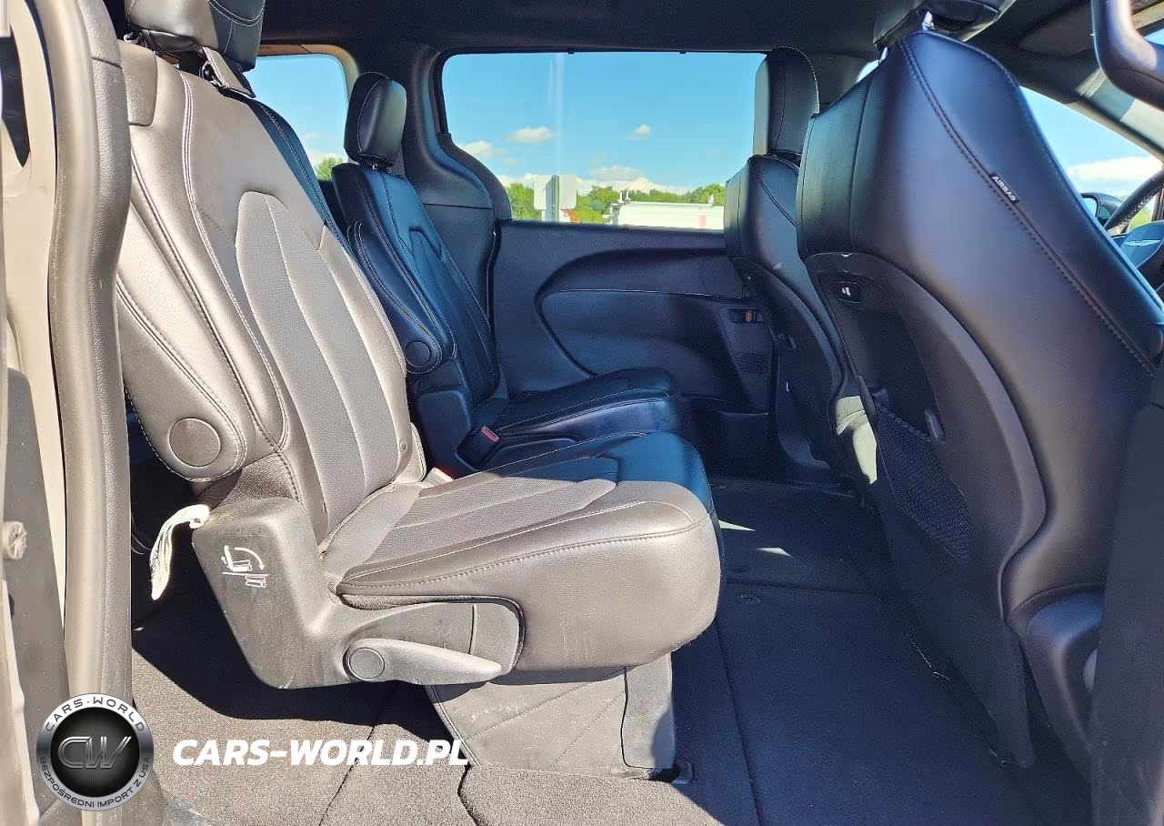 2025 Chrysler Pacifica Select VIN:2C4RC1BG6SR532327 - 11