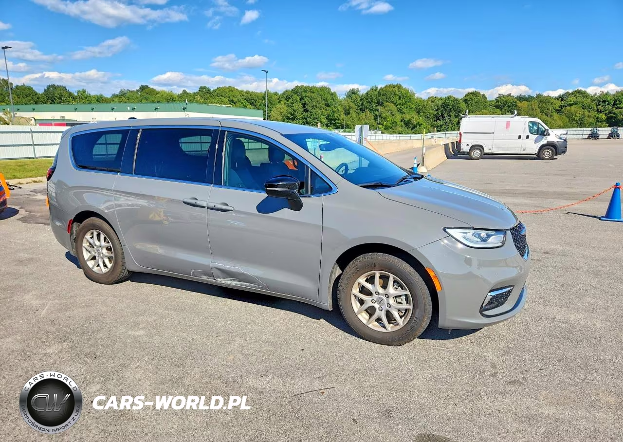 2025 Chrysler Pacifica Select VIN:2C4RC1BG6SR532327 - 4