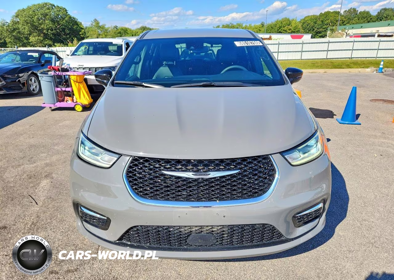 2025 Chrysler Pacifica Select VIN:2C4RC1BG6SR532327 - 5