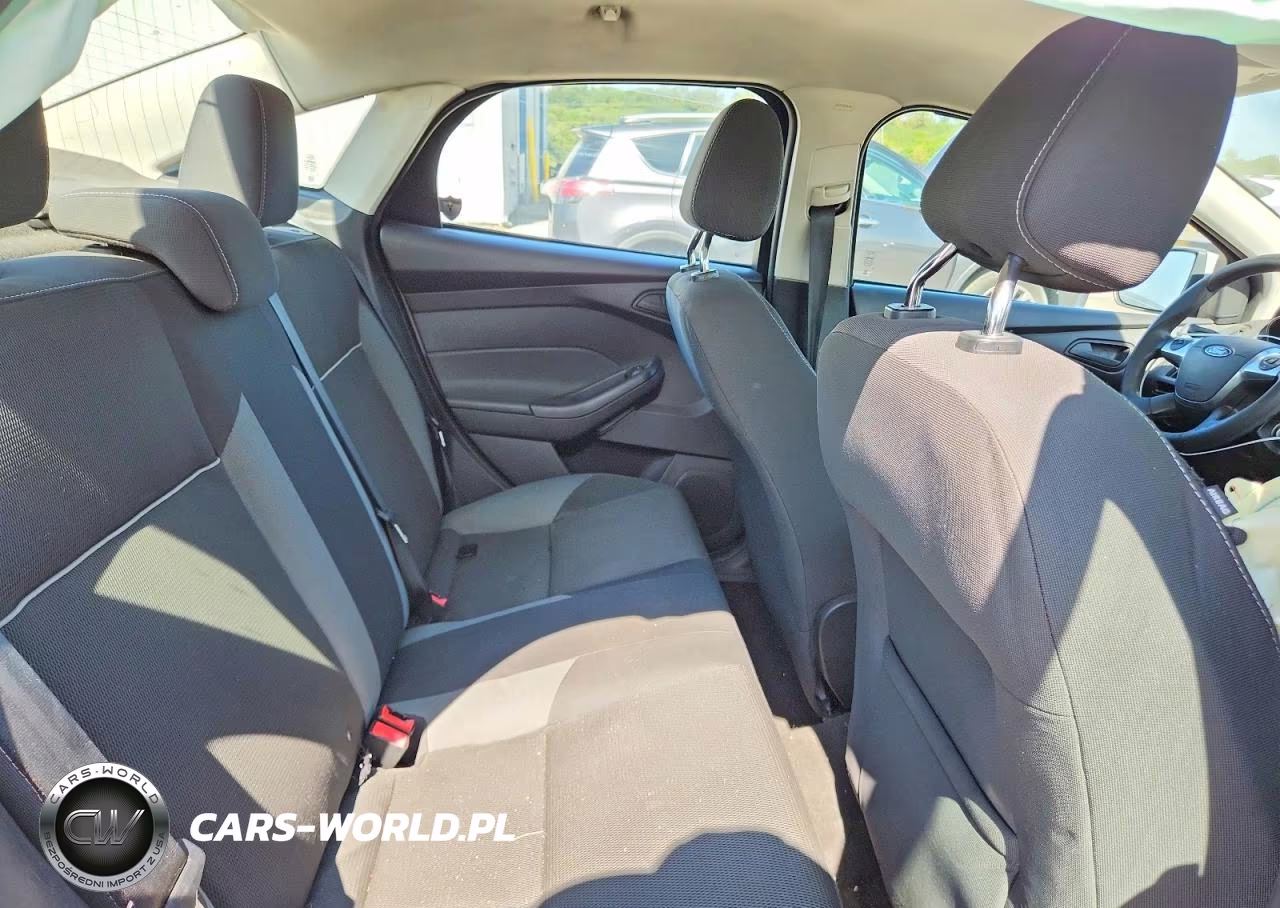 2012 Ford Focus Se VIN:1FAHP3F28CL335959 - 10