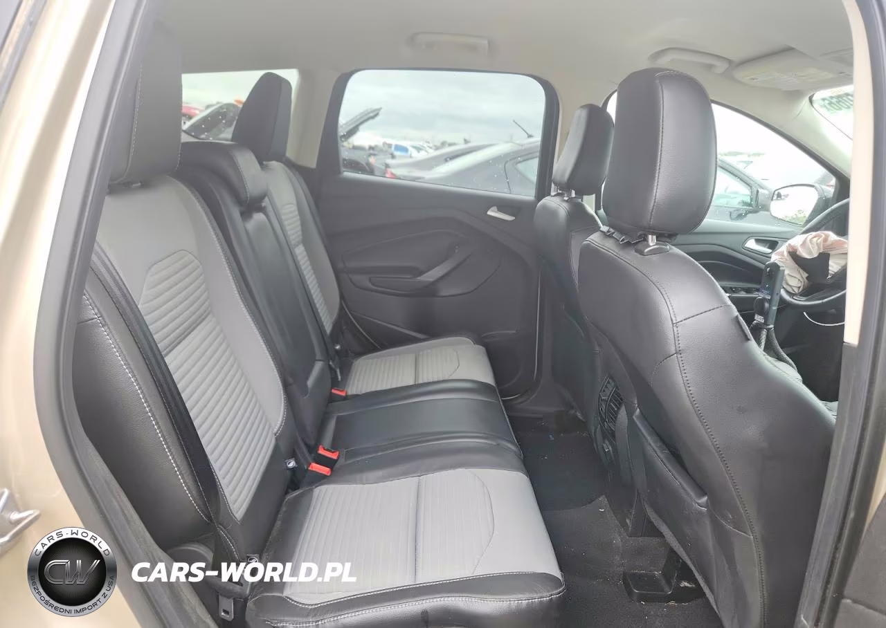 2018 Ford Escape Se VIN:1FMCU9GD9JUB44019 - 10
