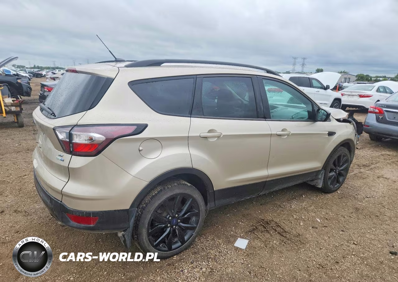2018 Ford Escape Se VIN:1FMCU9GD9JUB44019 - 3