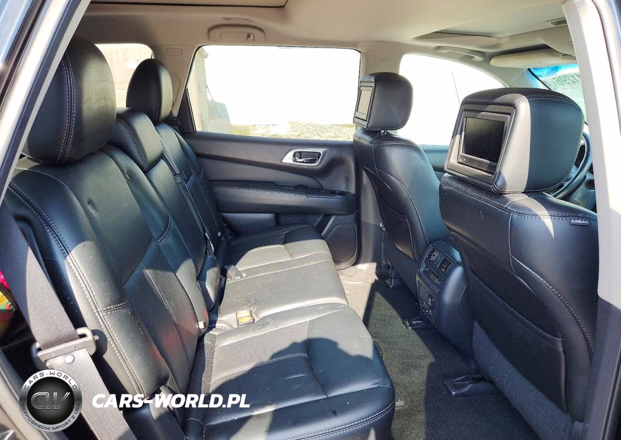 2016 Nissan Pathfinder Platinum VIN:5N1AR2MM7GC642058 - 11