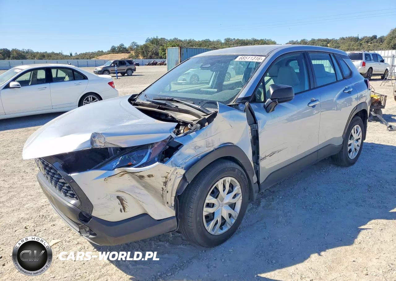 2024 Toyota Corolla Cross L VIN:7MUAAABG3RV094621 - 1