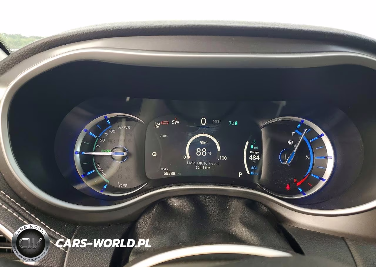 2024 Chrysler Pacifica Hybrid Select VIN:2C4RC1S70RR153639 - 9