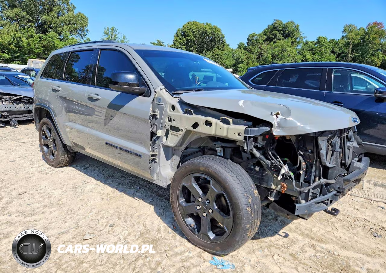 2019 Jeep Grand Cherokee Laredo VIN:1C4RJFAG5KC688324 - 4