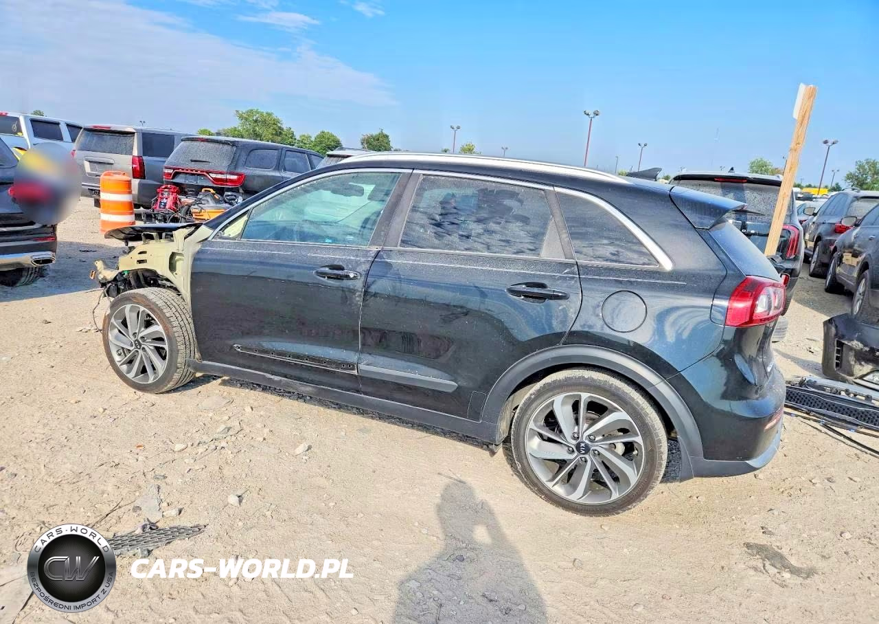2018 Kia Niro Touring VIN:KNDCE3LC4J5124332 - 2