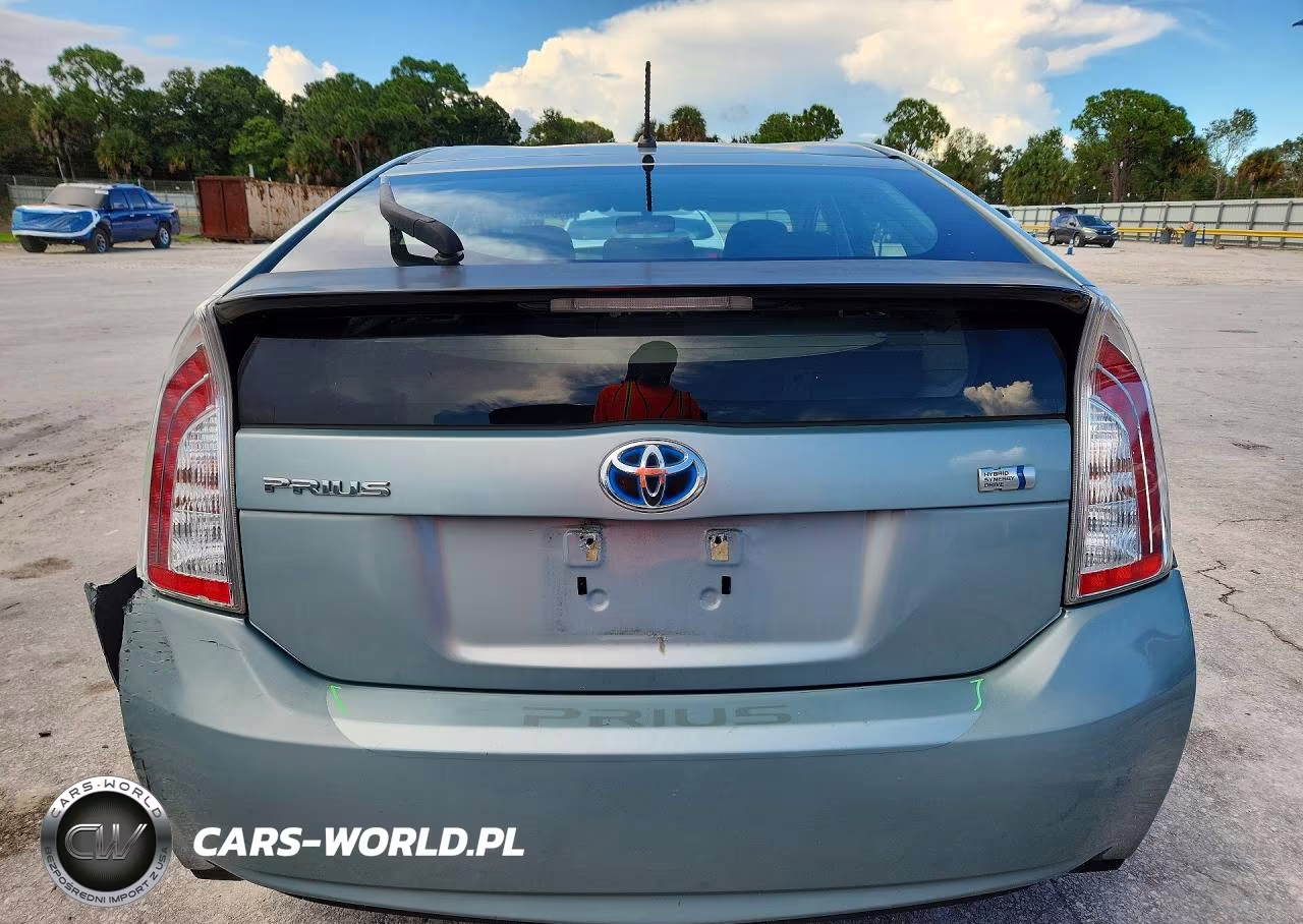 2012 Toyota Prius Two VIN:JTDKN3DU1C5461112 - 6