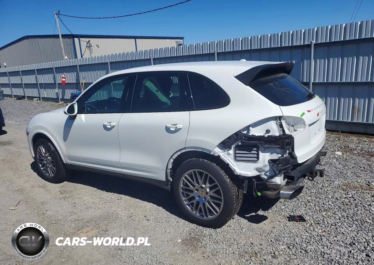 2017 Porsche Cayenne VIN:WP1AA2A24HKA82424 - 2