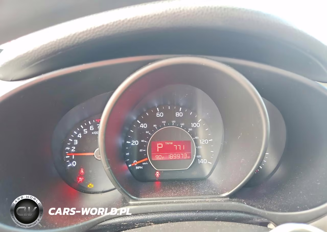 2018 Kia Soul Base VIN:KNDJN2A29J7625975 - 9