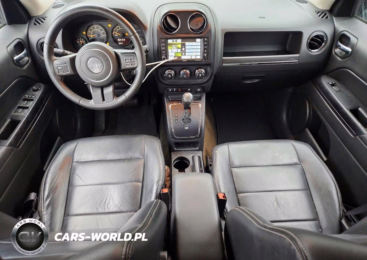 2016 Jeep Patriot Latitude VIN:1C4NJRFB2GD639936 - 8