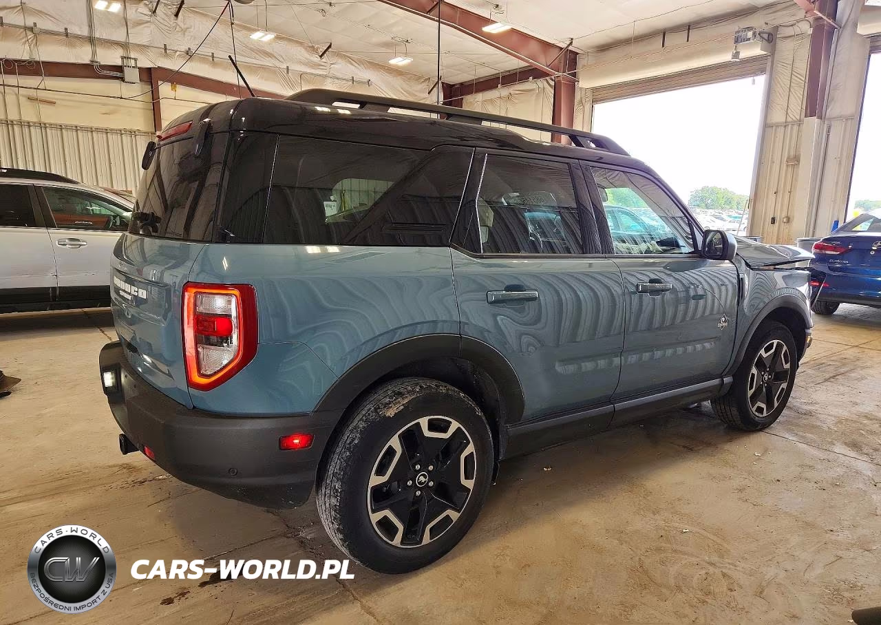2022 Ford Bronco Sport Outer Banks VIN:3FMCR9C60NRD30733 - 3